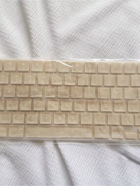 Brand New Matching Set: Beige Keyboard Cover & Laptop Case for MacBook